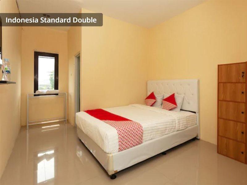 Richmond Guest House Cirebon Redpartner Экстерьер фото