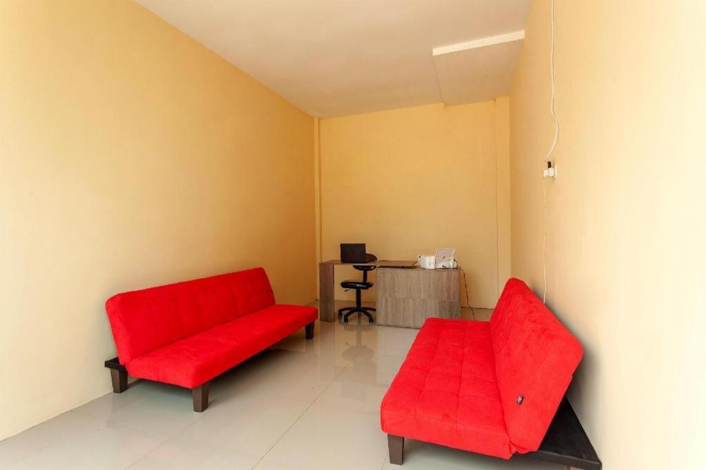 Richmond Guest House Cirebon Redpartner Экстерьер фото