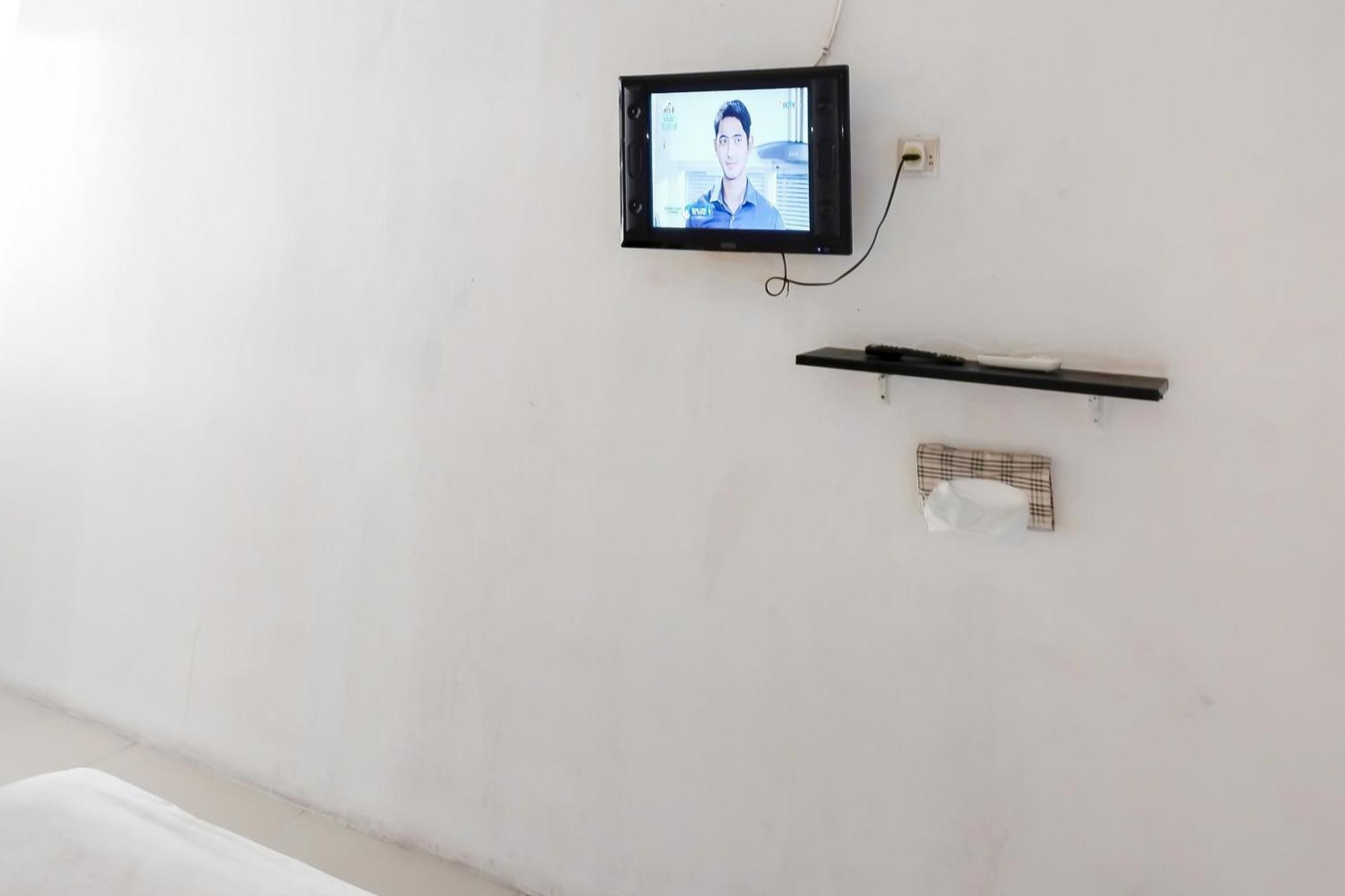 Richmond Guest House Cirebon Redpartner Экстерьер фото